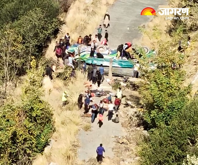 Doda Bus fall in 300 feet ditch